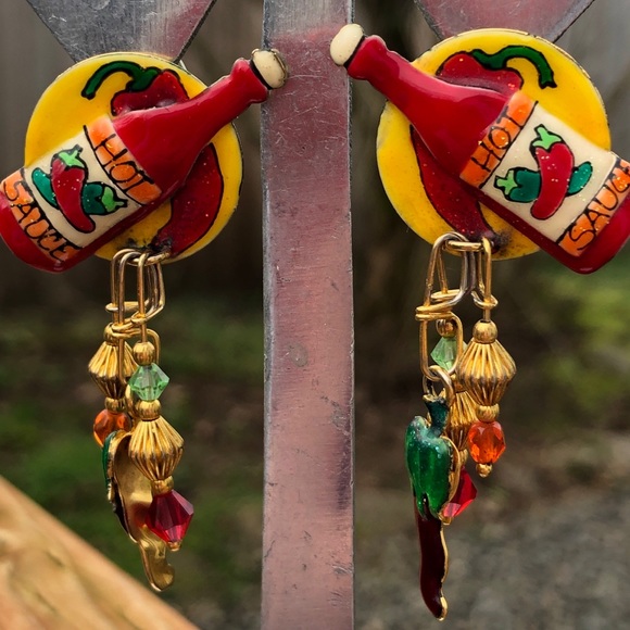Lunch At The Ritz Vintage hot sauce earrings - Picture 1 of 5